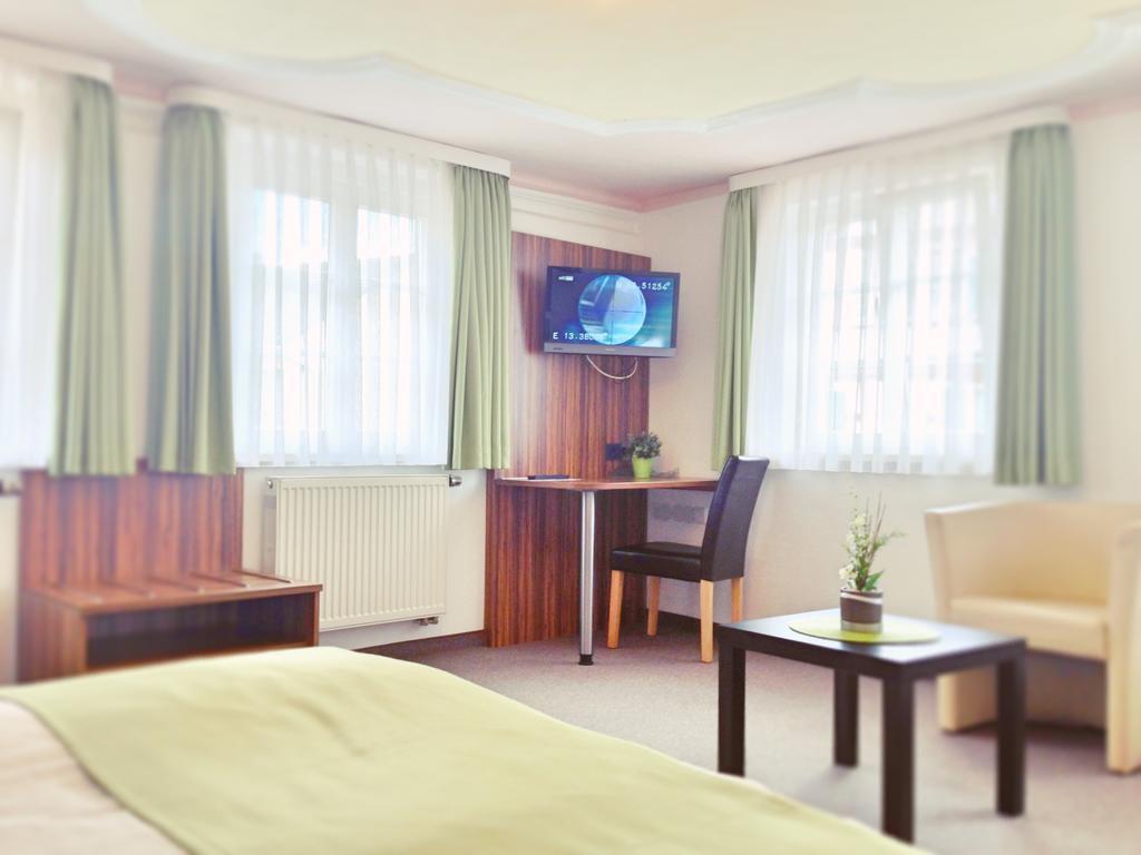 Hotel Garni Goldene Traube Bad Windsheim Szoba fotó